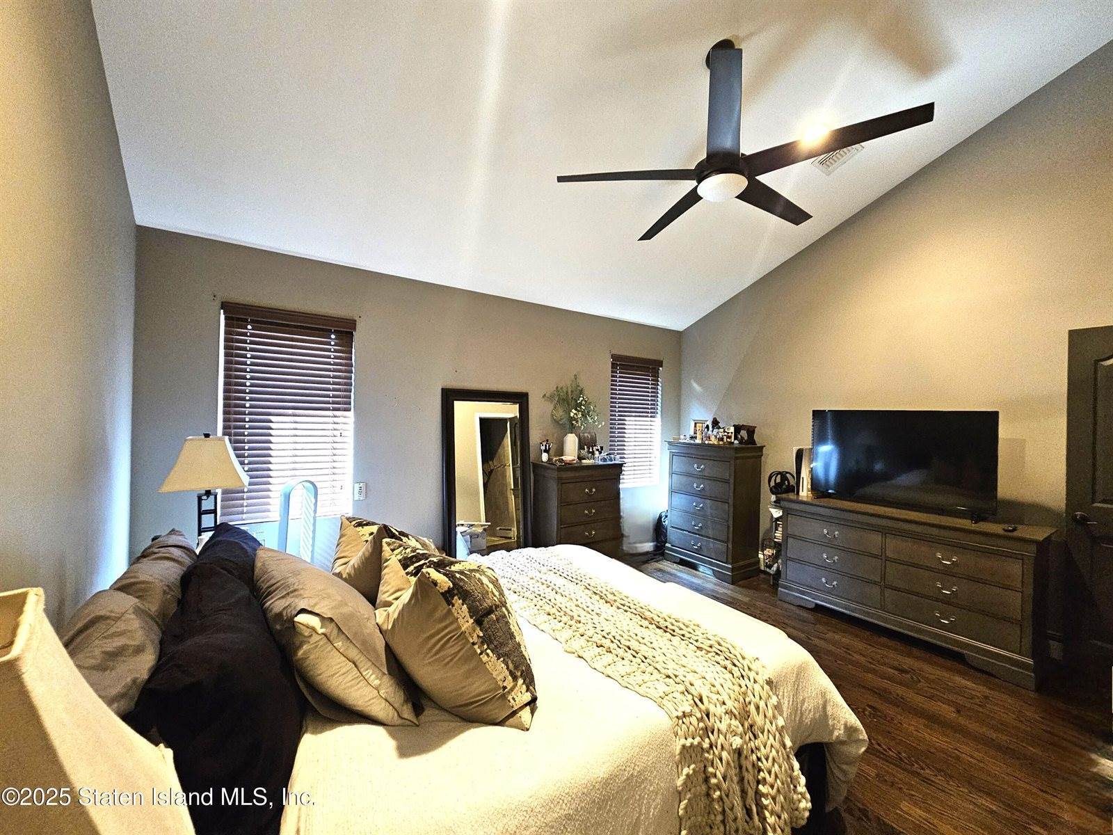 5198 Hylan Boulevard, Staten Island, NY 10312