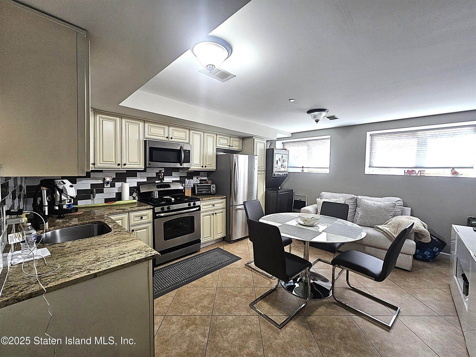 5198 Hylan Boulevard, Staten Island, NY 10312