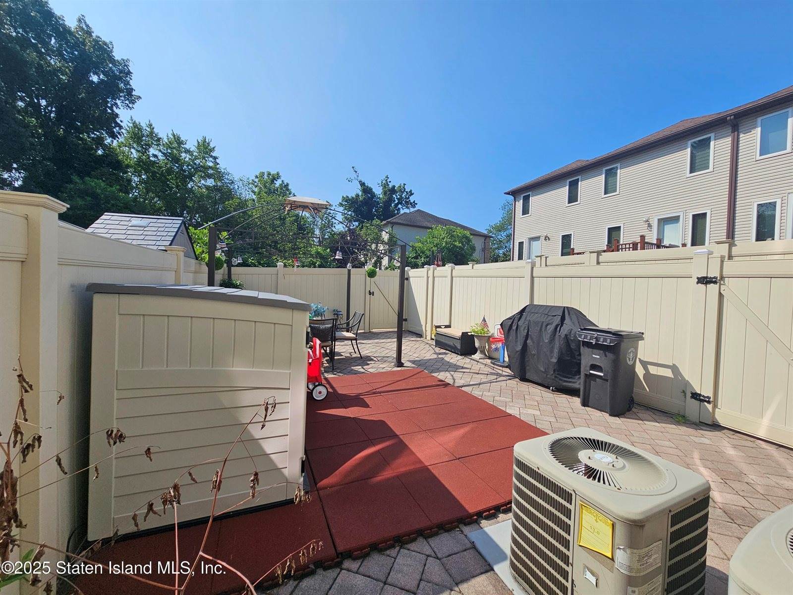 5198 Hylan Boulevard, Staten Island, NY 10312