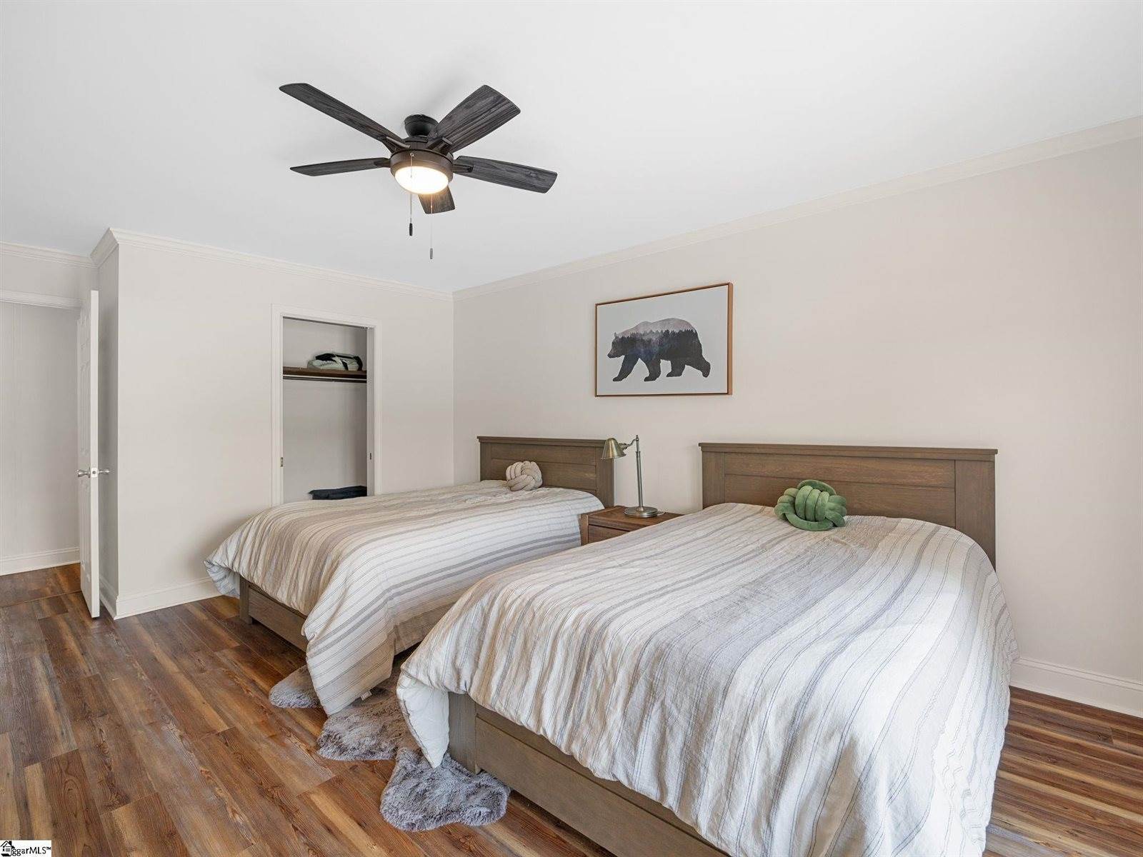 1326 E Lakeshore, Landrum, SC 29356