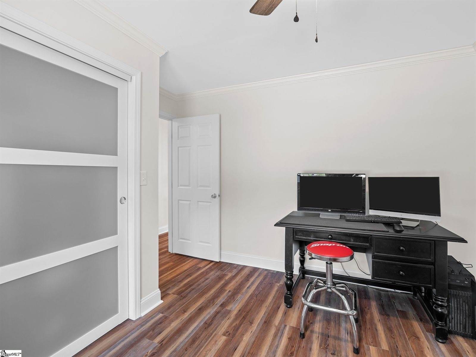 1326 E Lakeshore, Landrum, SC 29356