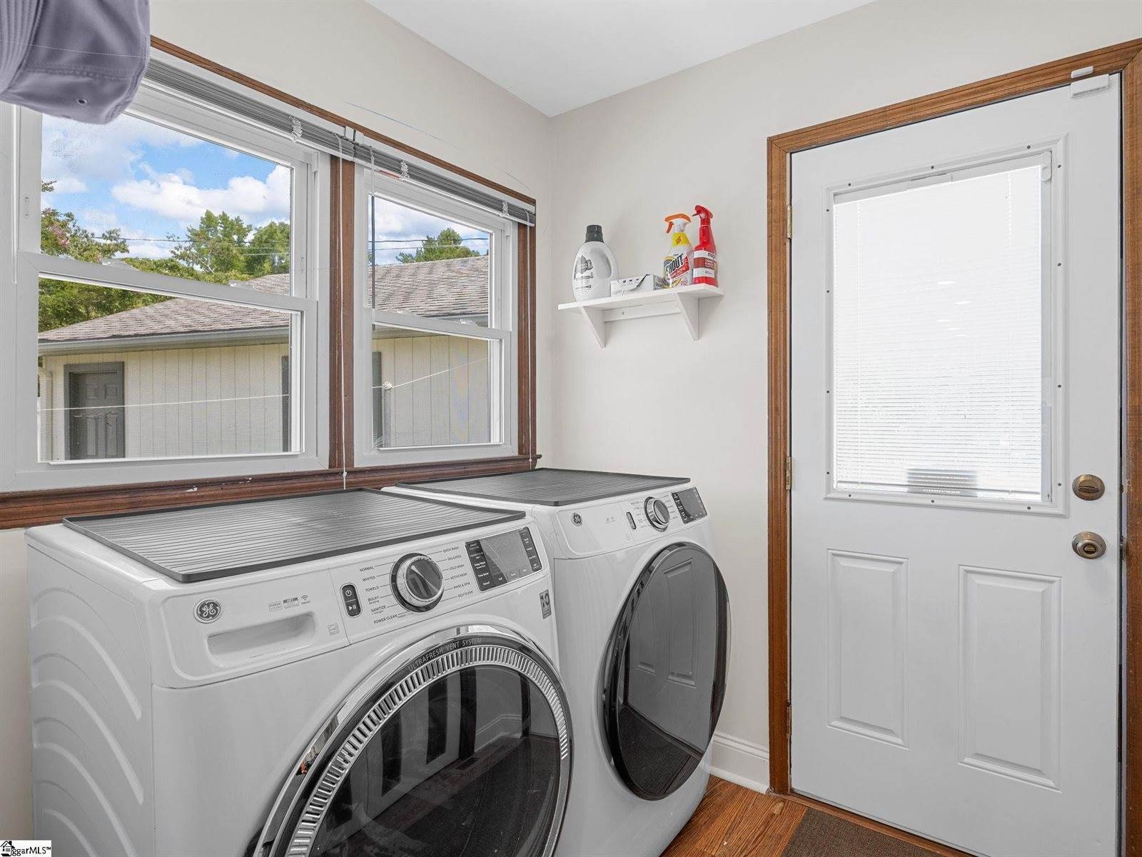 1326 E Lakeshore, Landrum, SC 29356