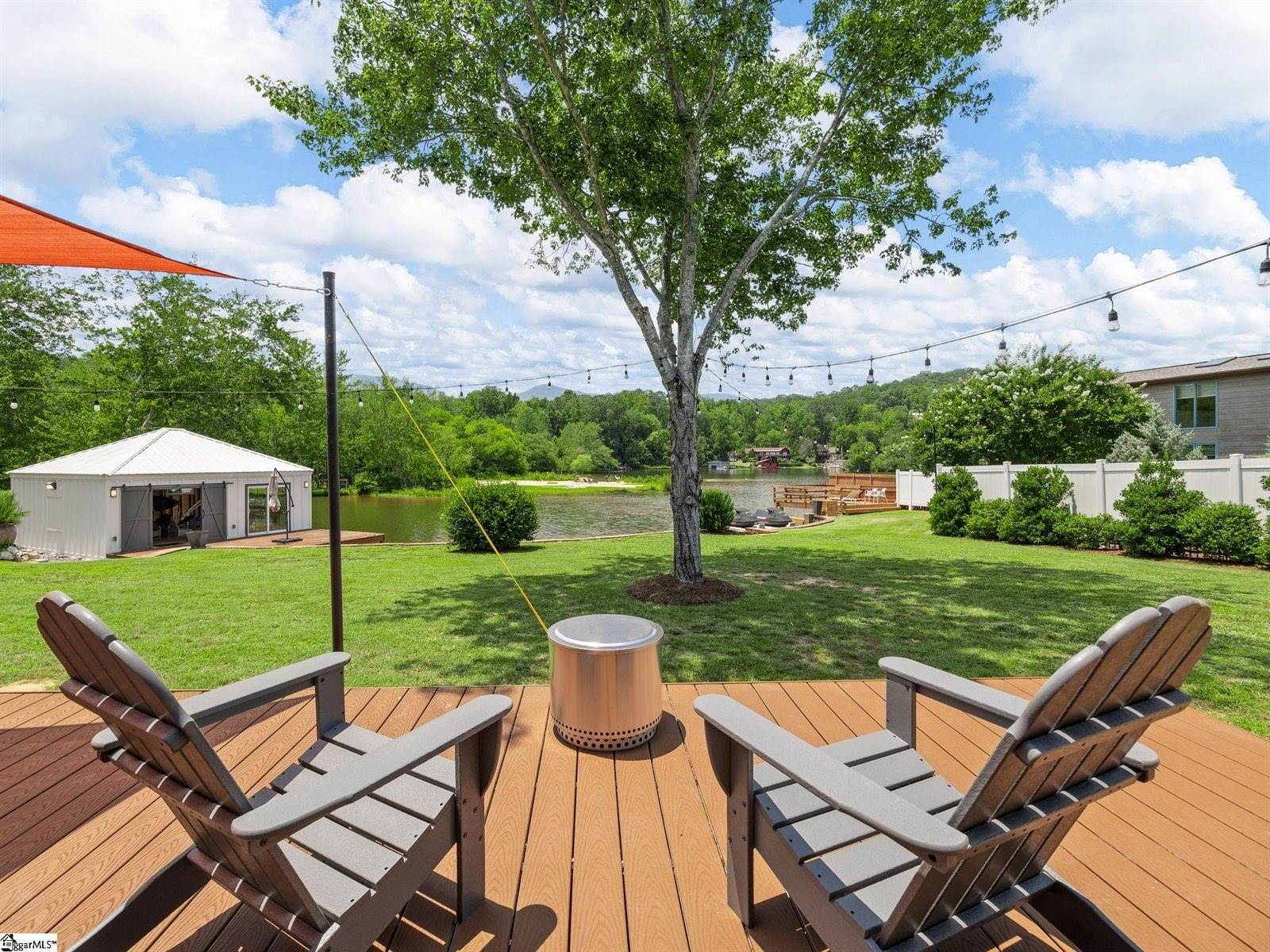 1326 E Lakeshore, Landrum, SC 29356