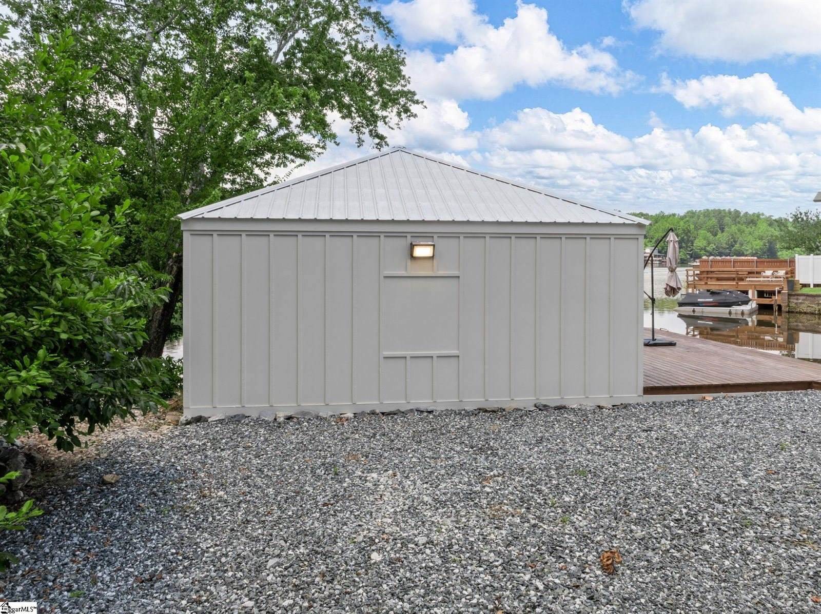 1326 E Lakeshore, Landrum, SC 29356