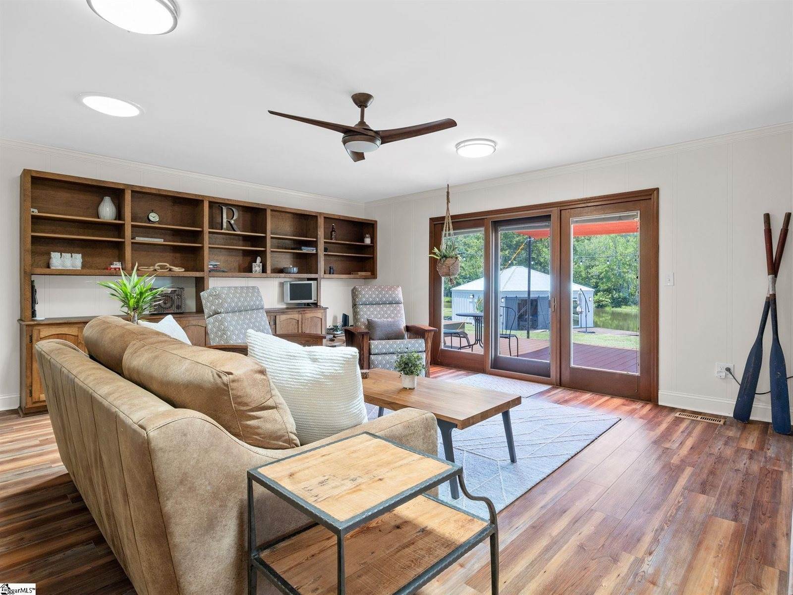 1326 E Lakeshore, Landrum, SC 29356