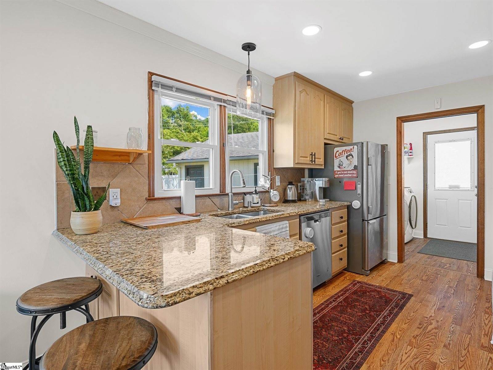 1326 E Lakeshore, Landrum, SC 29356