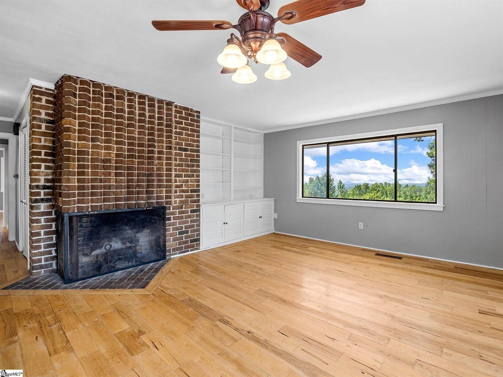 222 Bird Mountain Ridge, Landrum, SC 29356