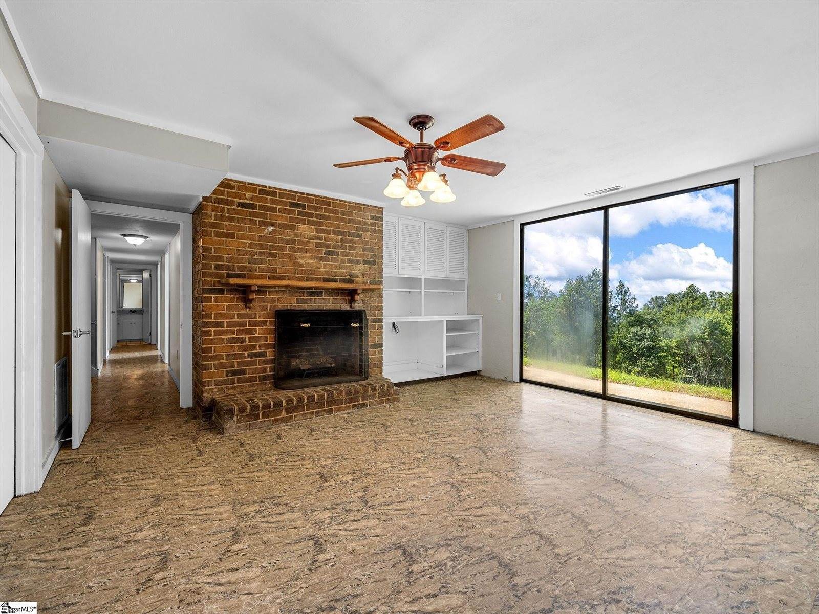 222 Bird Mountain Ridge, Landrum, SC 29356