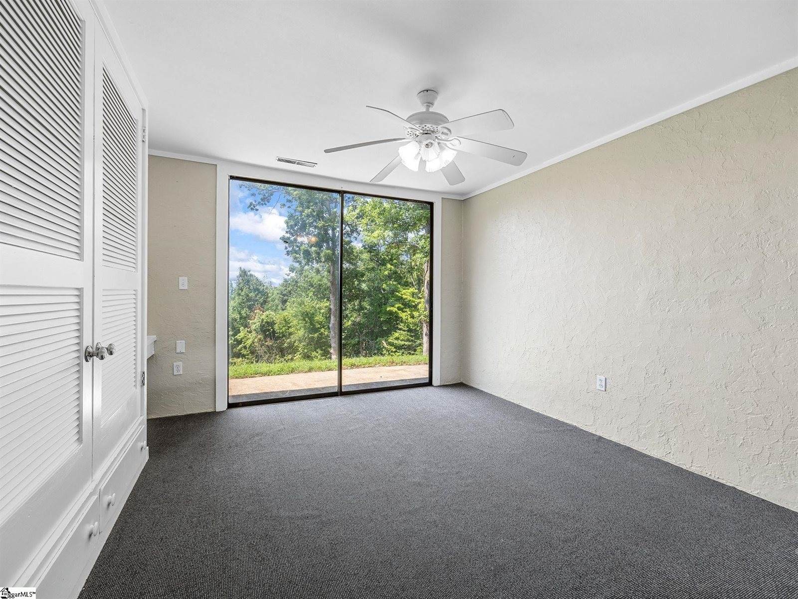 222 Bird Mountain Ridge, Landrum, SC 29356