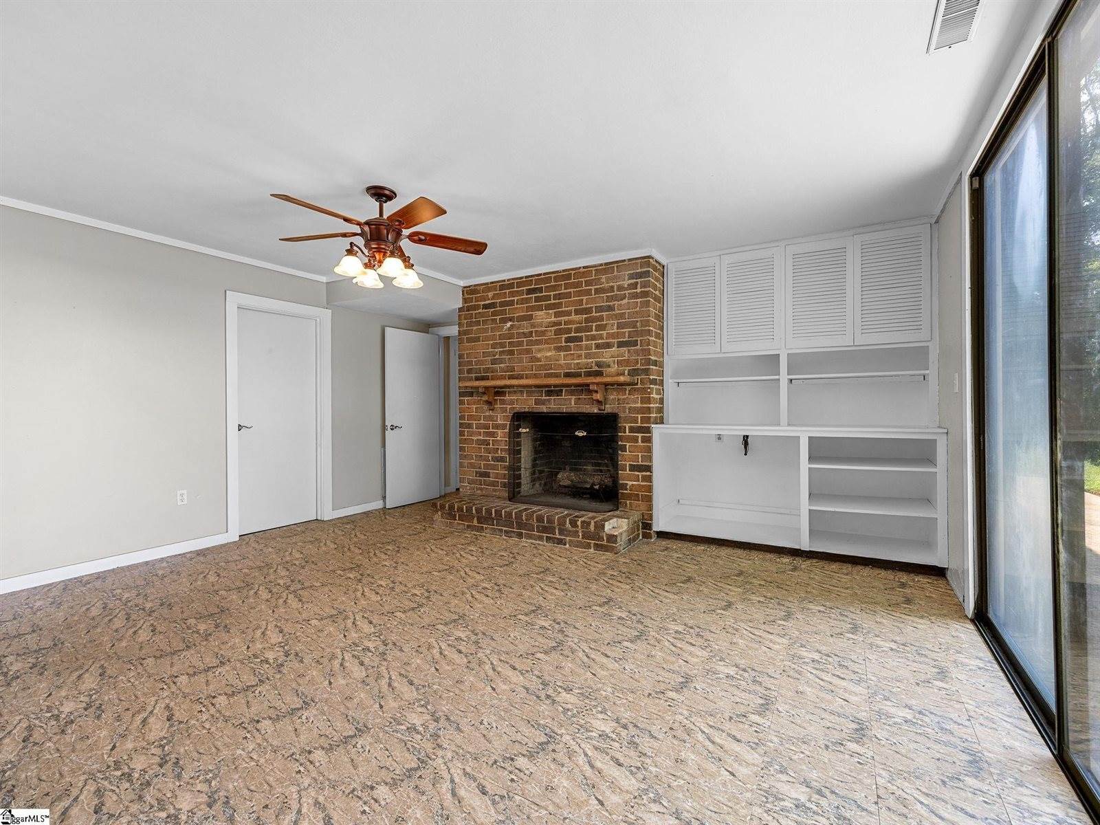 222 Bird Mountain Ridge, Landrum, SC 29356