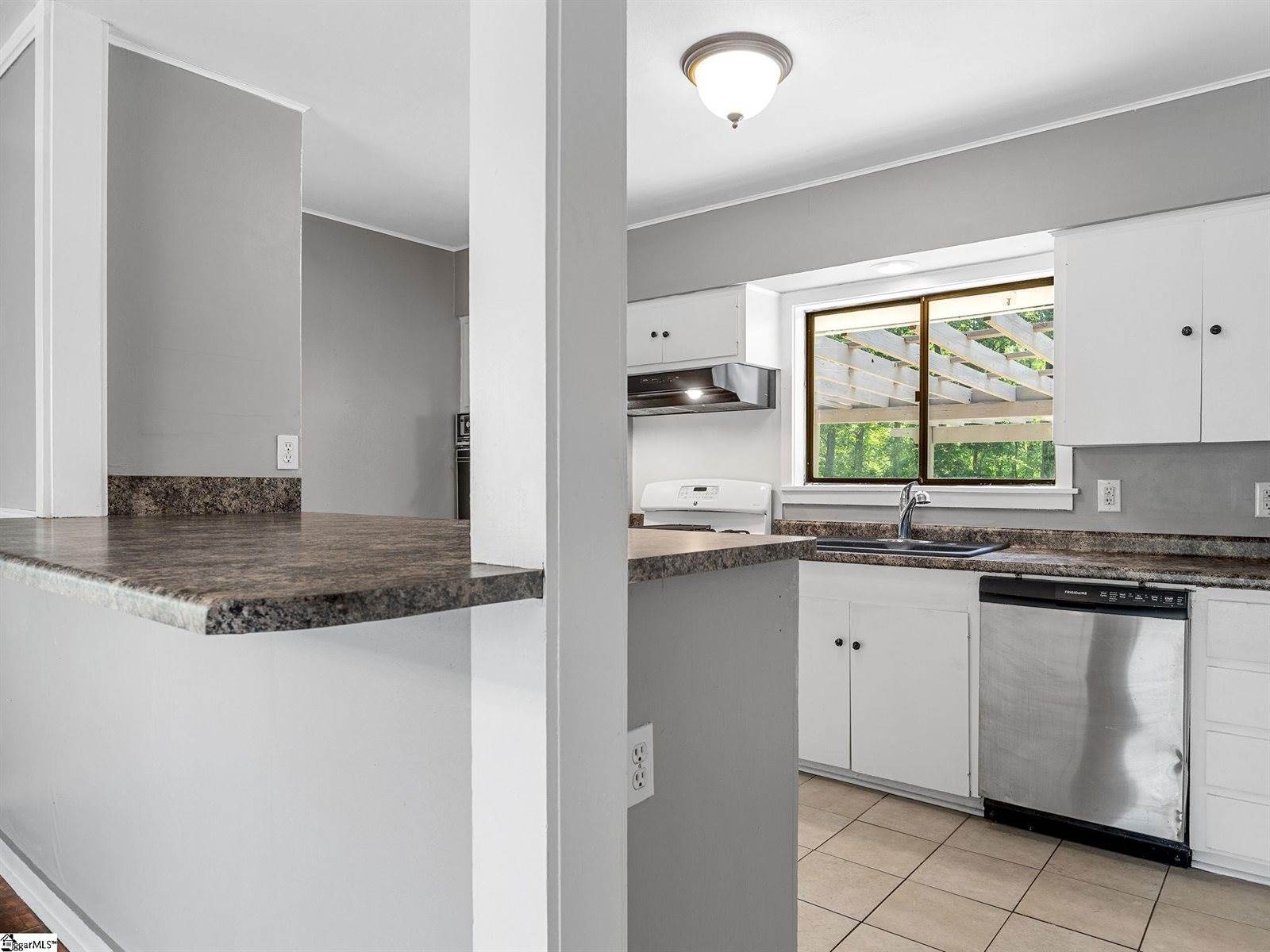 222 Bird Mountain Ridge, Landrum, SC 29356