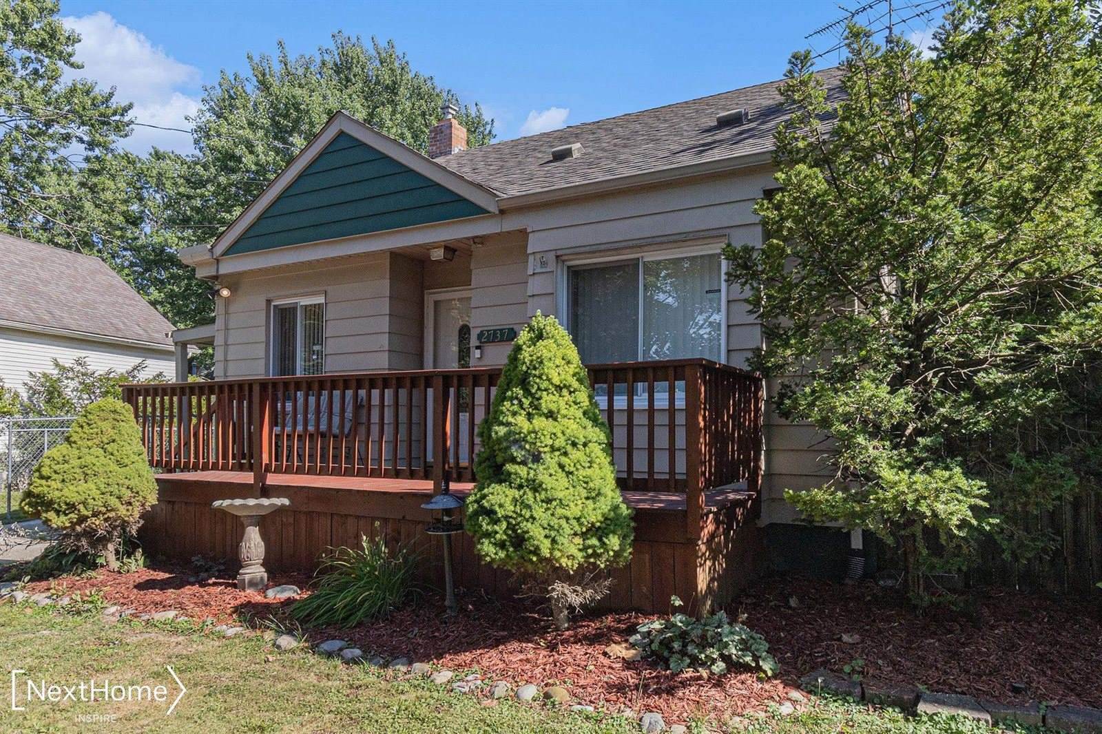 2737 Swayze Street, Flint, MI 48503