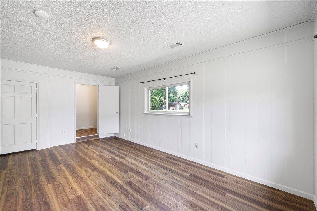 1002 East F Street, Russellville, AR 72801