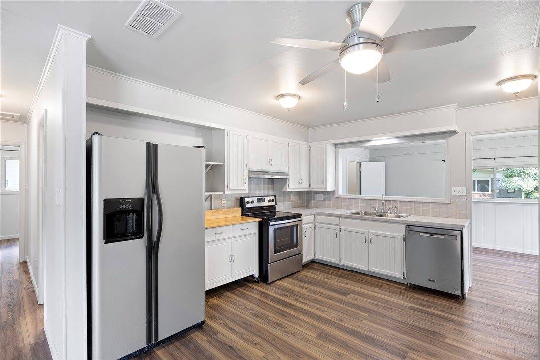 1002 East F Street, Russellville, AR 72801