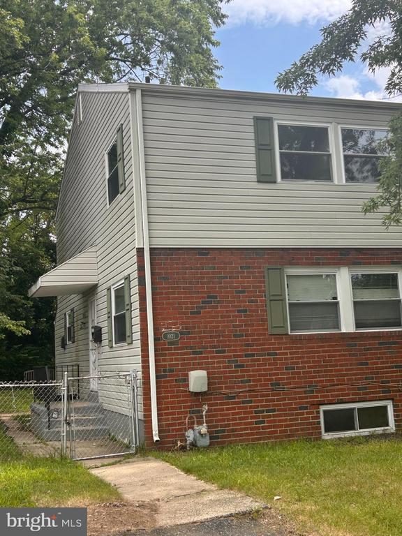 1021 East Williams Circle, Chester, PA 19013