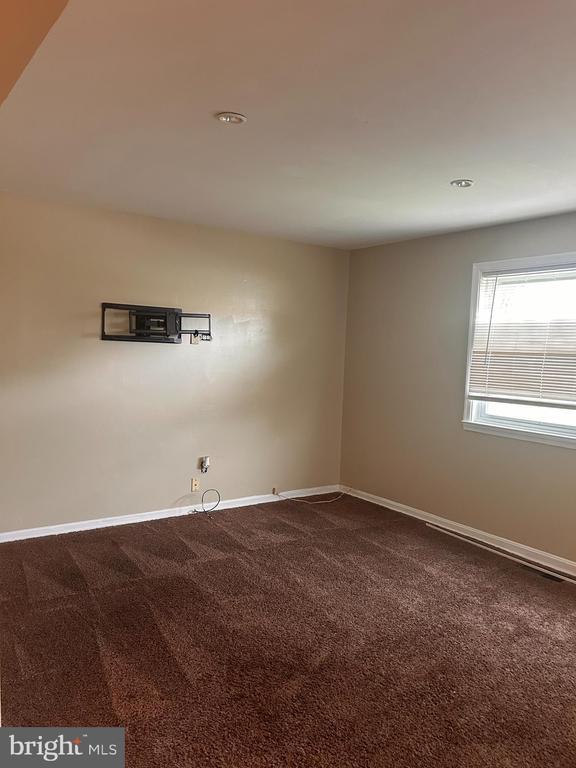 1021 East Williams Circle, Chester, PA 19013