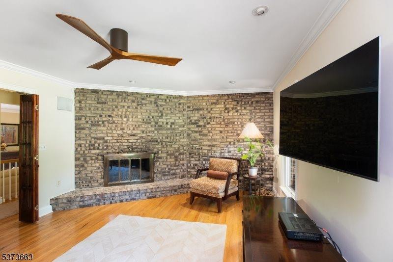 24 Blazier Rd, Warren Township, NJ 07059