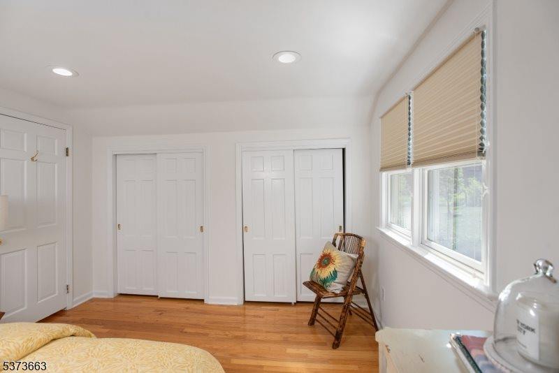 24 Blazier Rd, Warren Township, NJ 07059