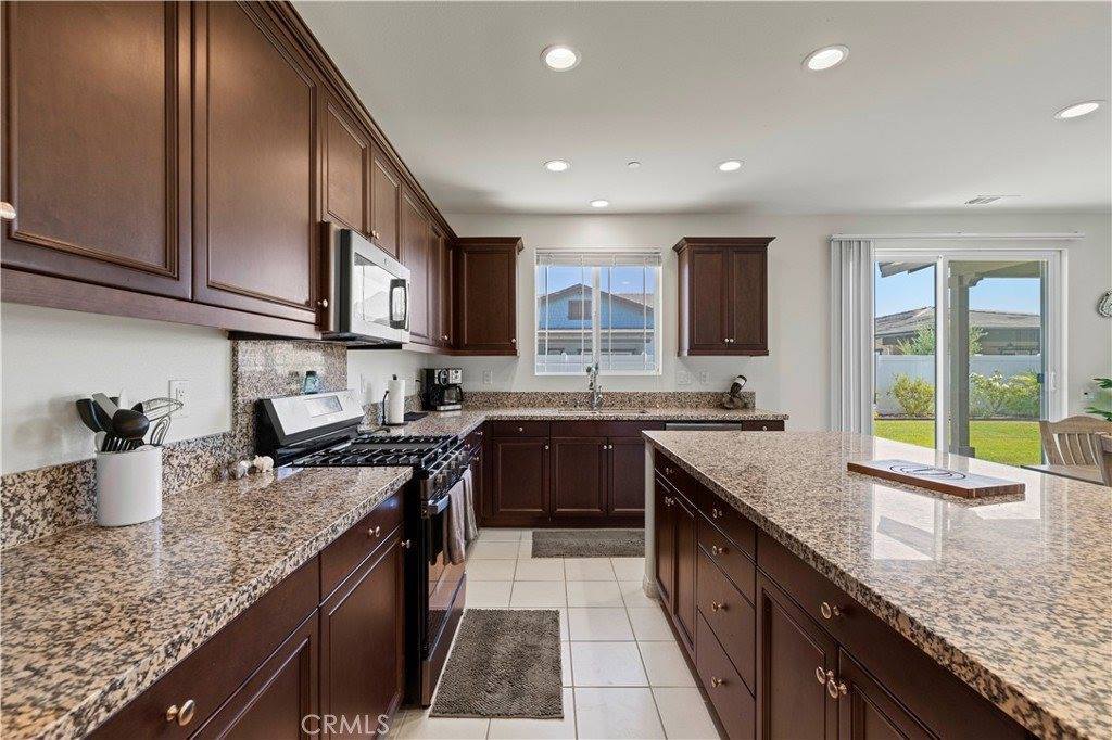 242 Rose Street, Fillmore, CA 93015