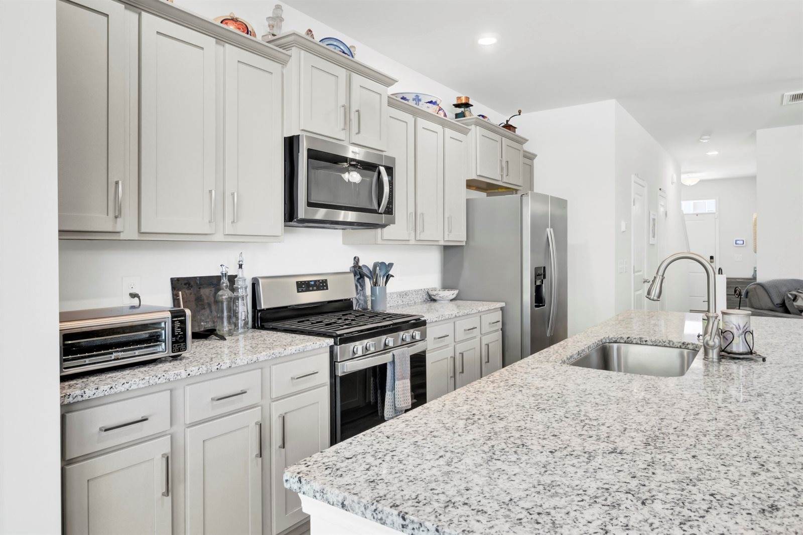 614 Hilchot Drive, Summerville, SC 29486