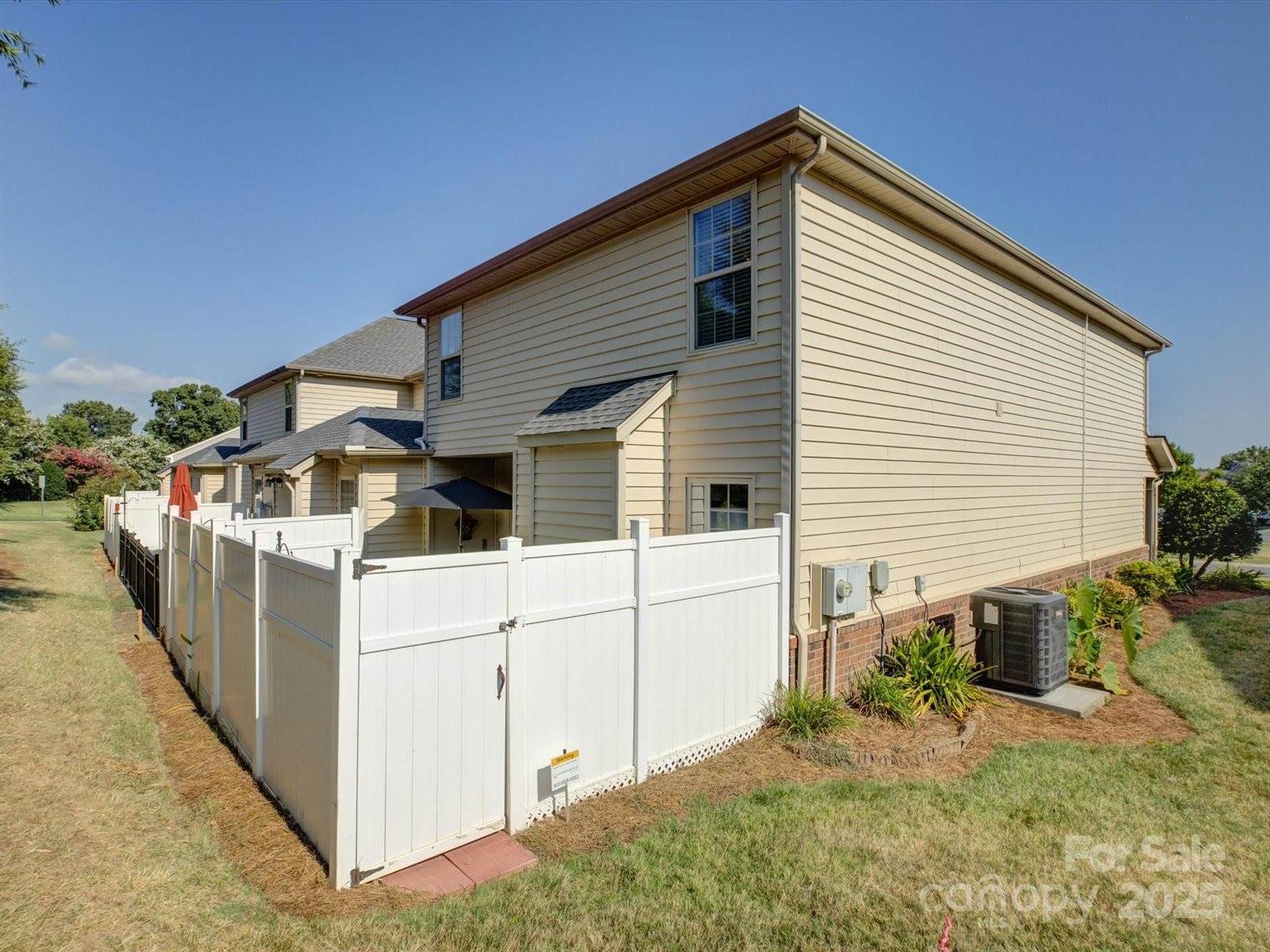 2042 Oxford Heights, Fort Mill, SC 29715