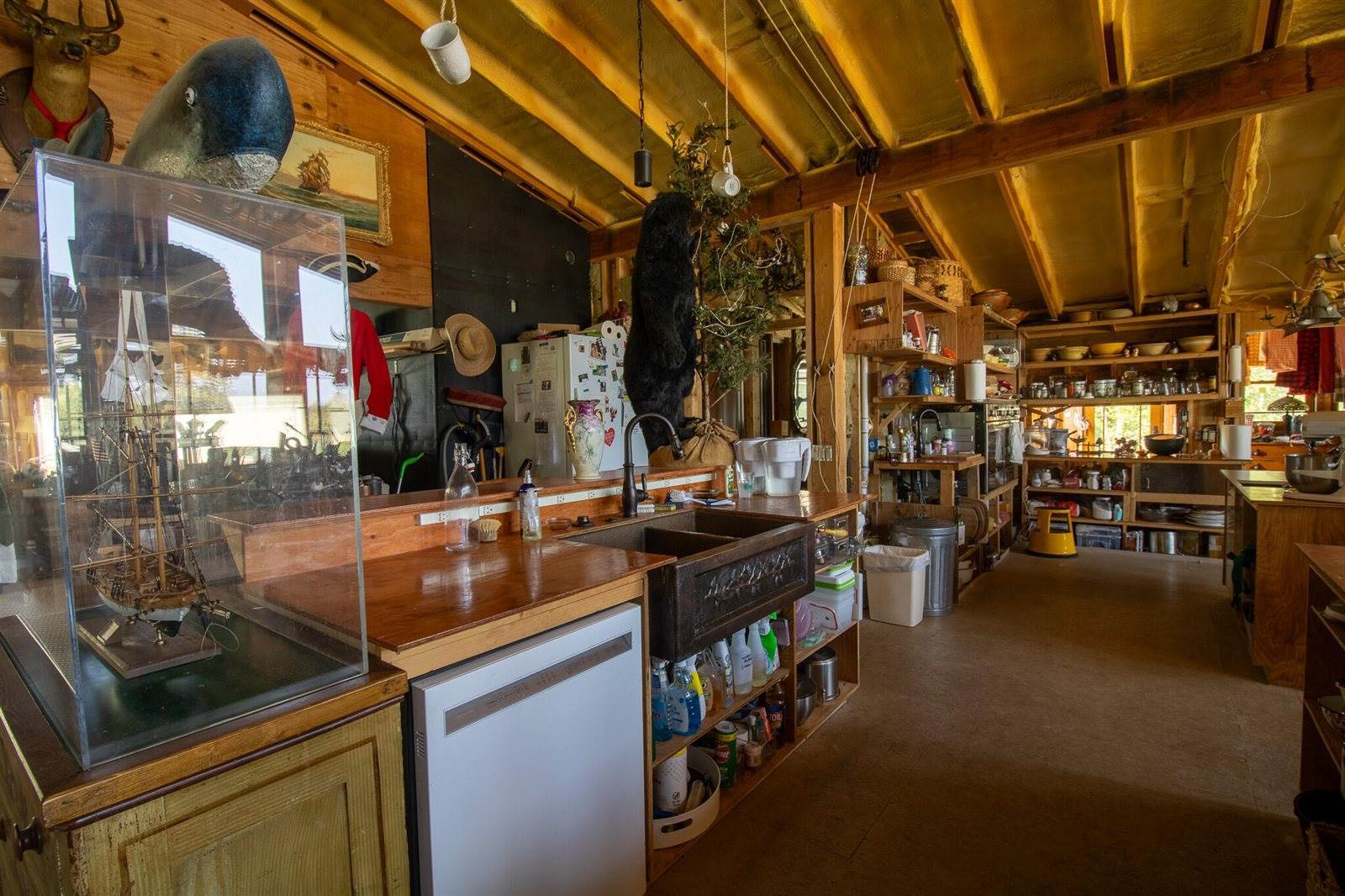 100 Hardwood Point Point, Harrington, ME 04643