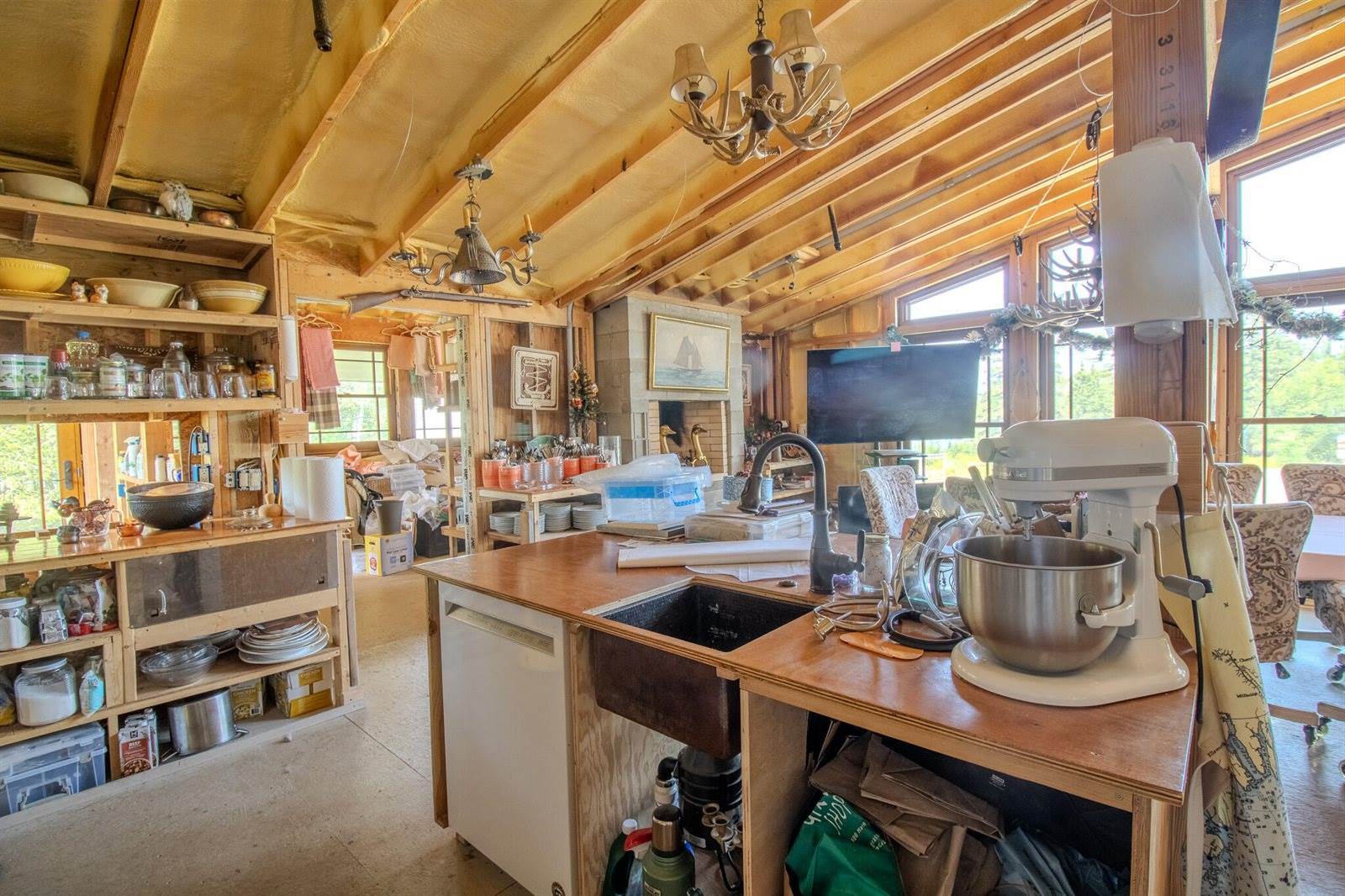 100 Hardwood Point Point, Harrington, ME 04643