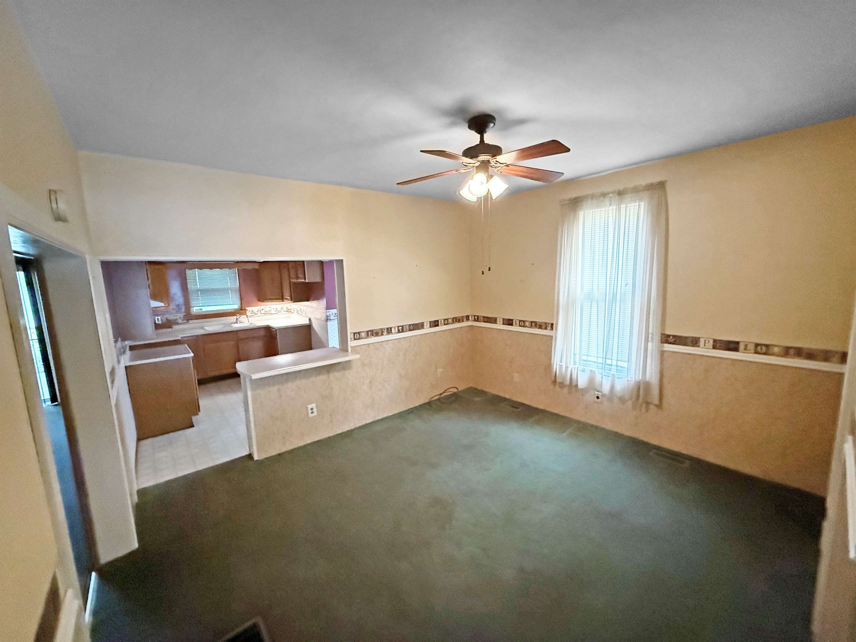 1835 N 12th St, Terre Haute, IN 47804