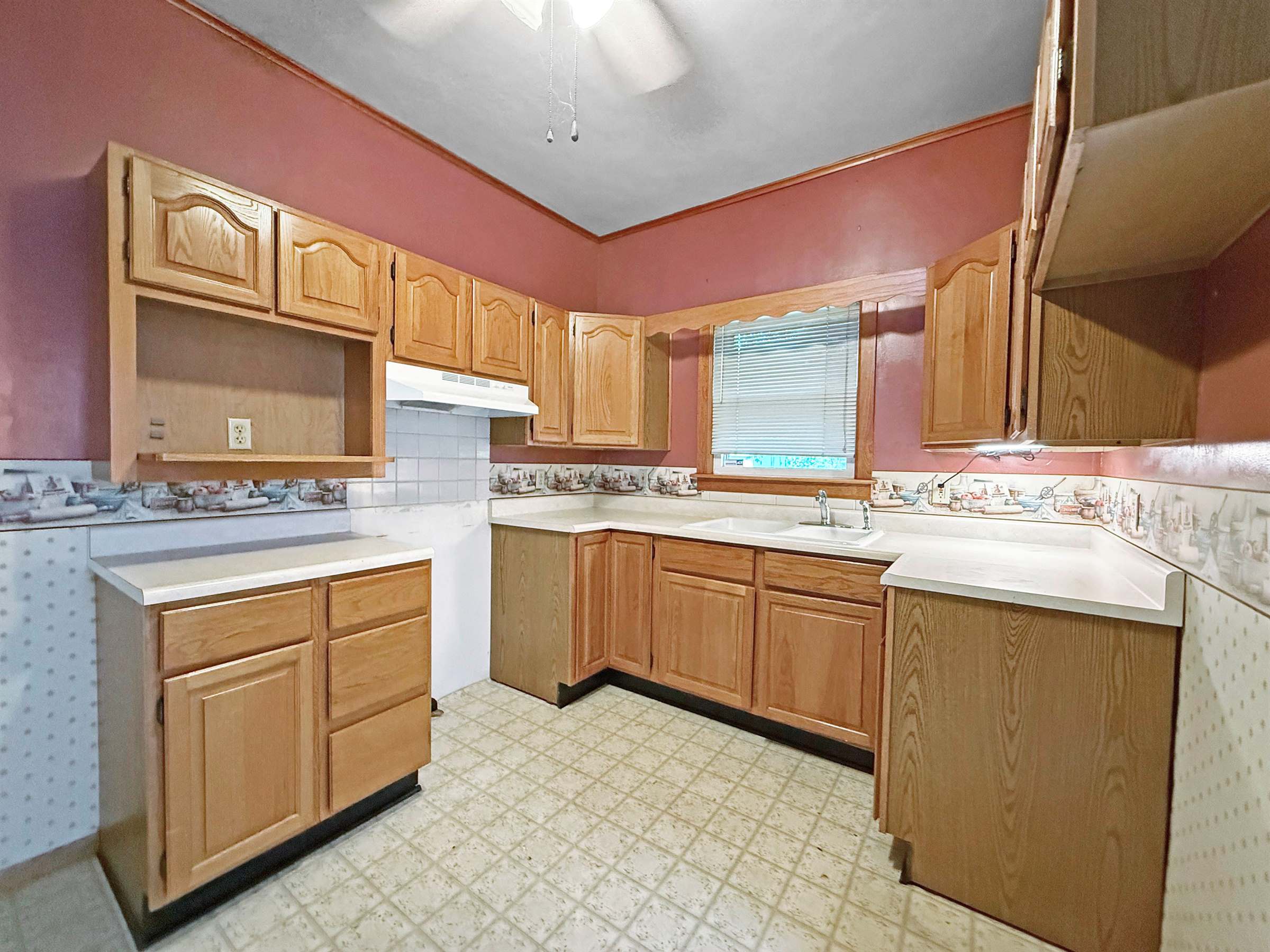 1835 N 12th St, Terre Haute, IN 47804