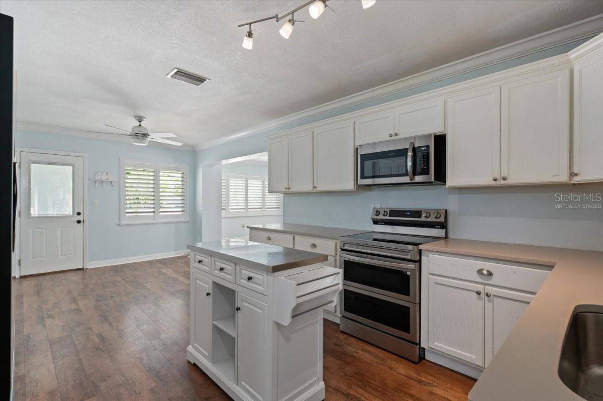 3402 15TH Avenue West, Bradenton, FL 34205