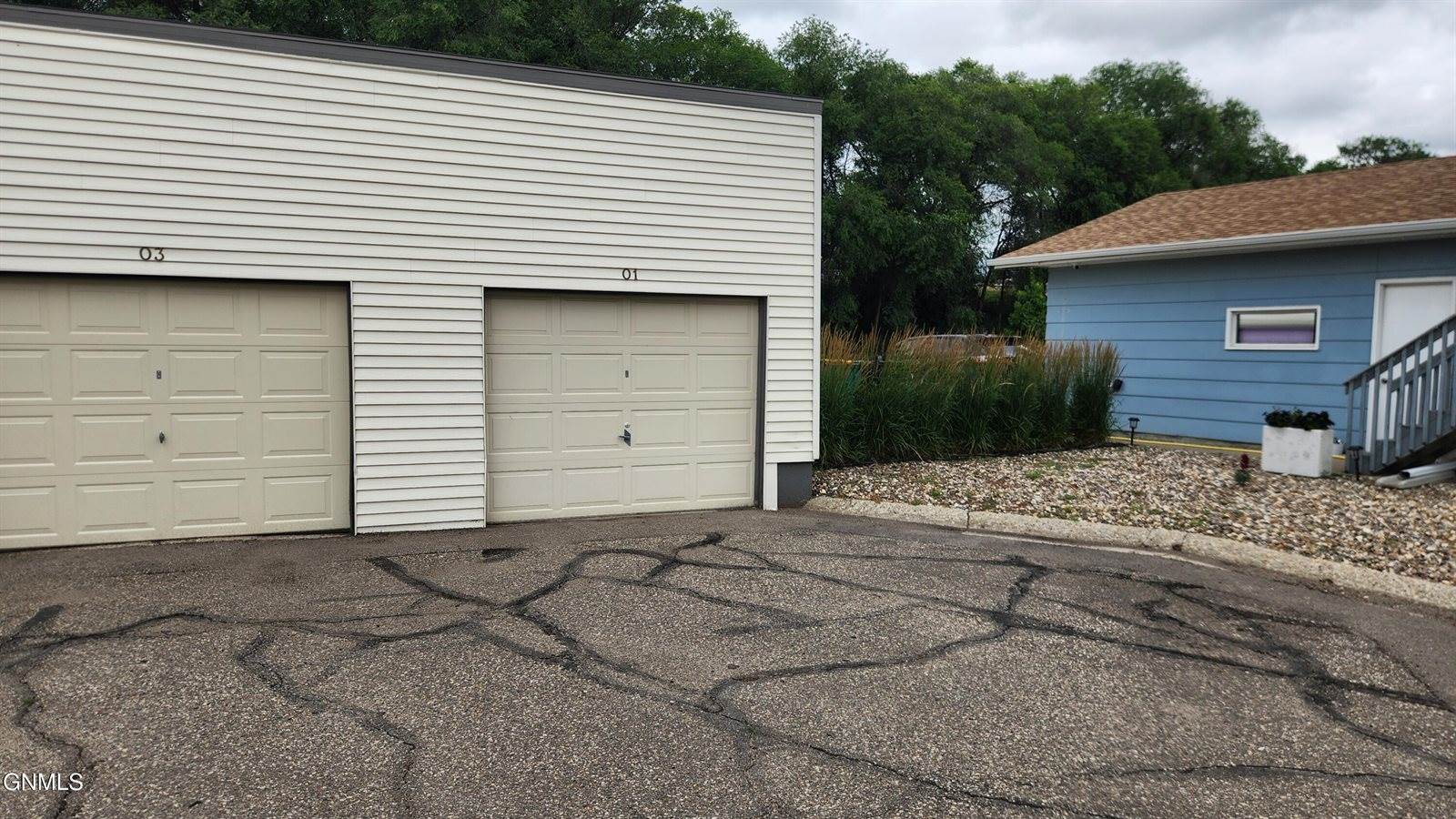 1101 Jefferson Avenue, Bismarck, ND 58504