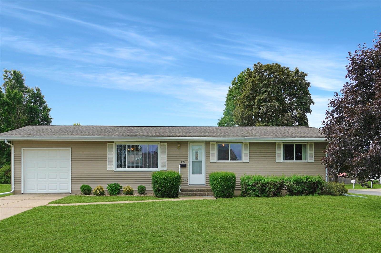 401 Sherry Ln, Viroqua, WI 54665