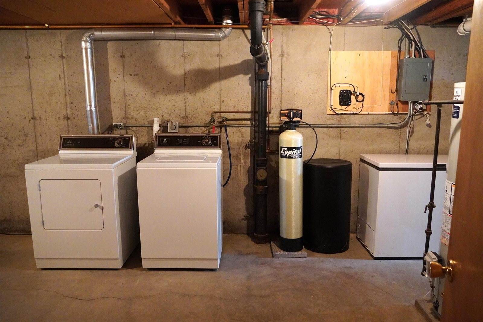 401 Sherry Ln, Viroqua, WI 54665