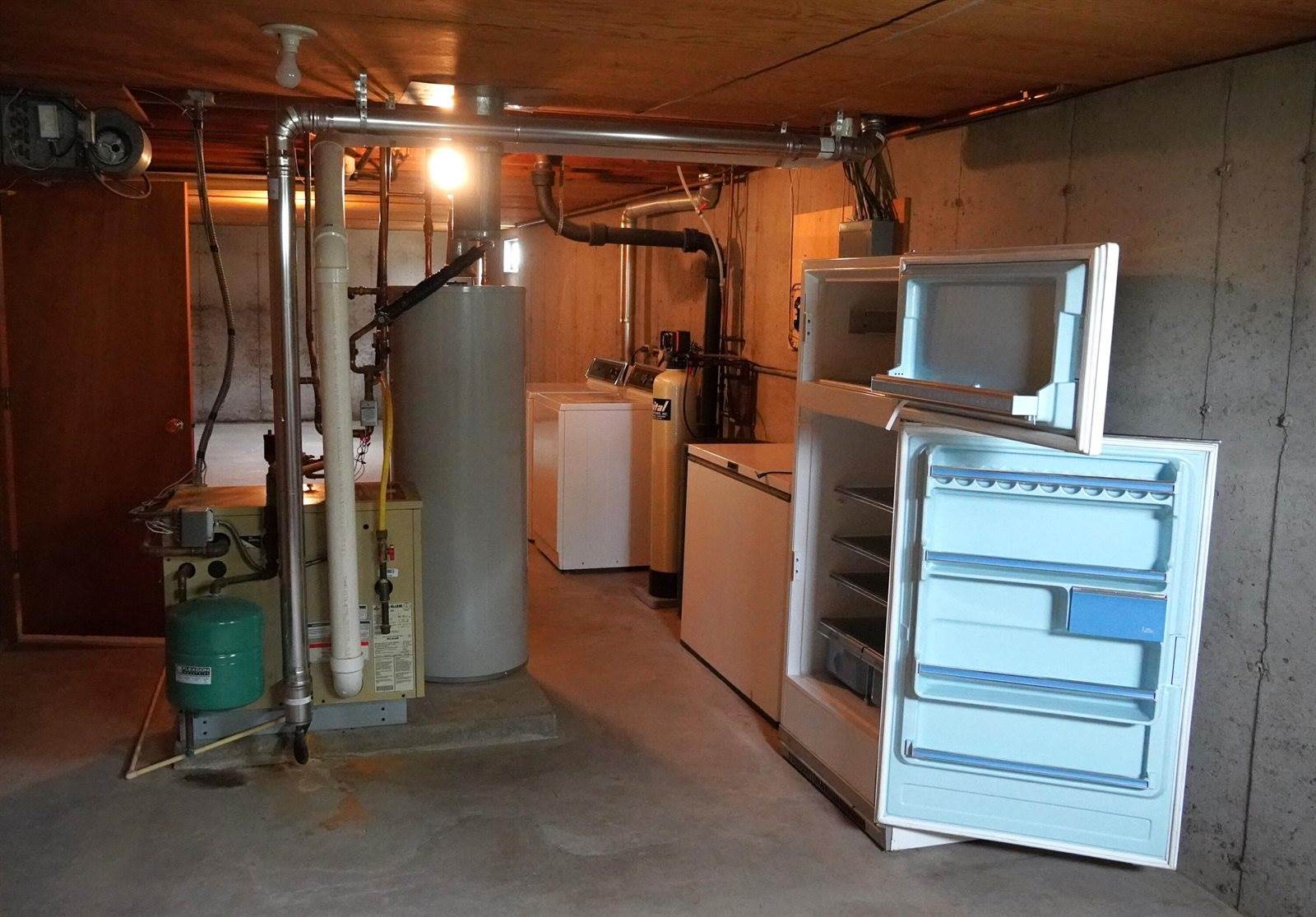 401 Sherry Ln, Viroqua, WI 54665