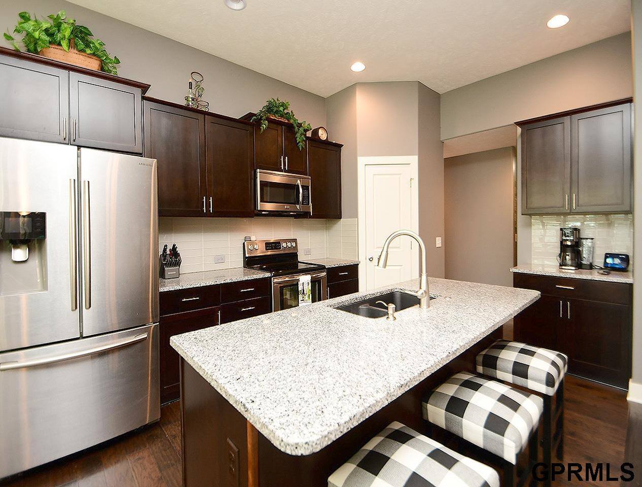 2631 North 165th Avenue, Omaha, NE 68116