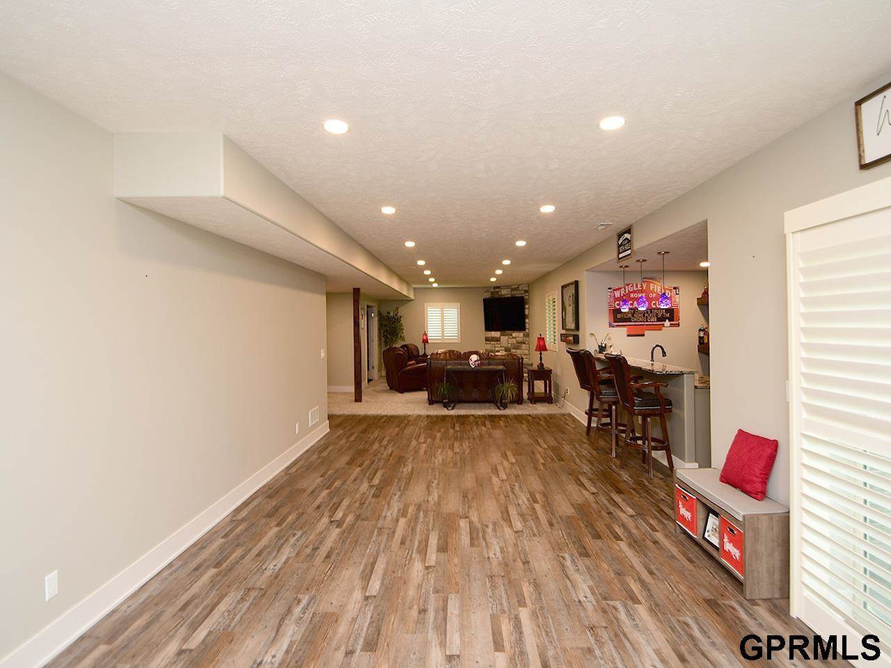 2631 North 165th Avenue, Omaha, NE 68116