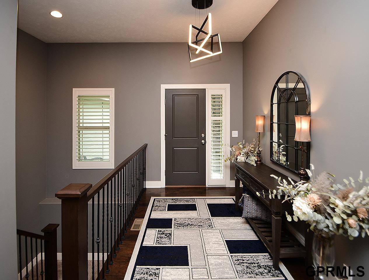 2631 North 165th Avenue, Omaha, NE 68116