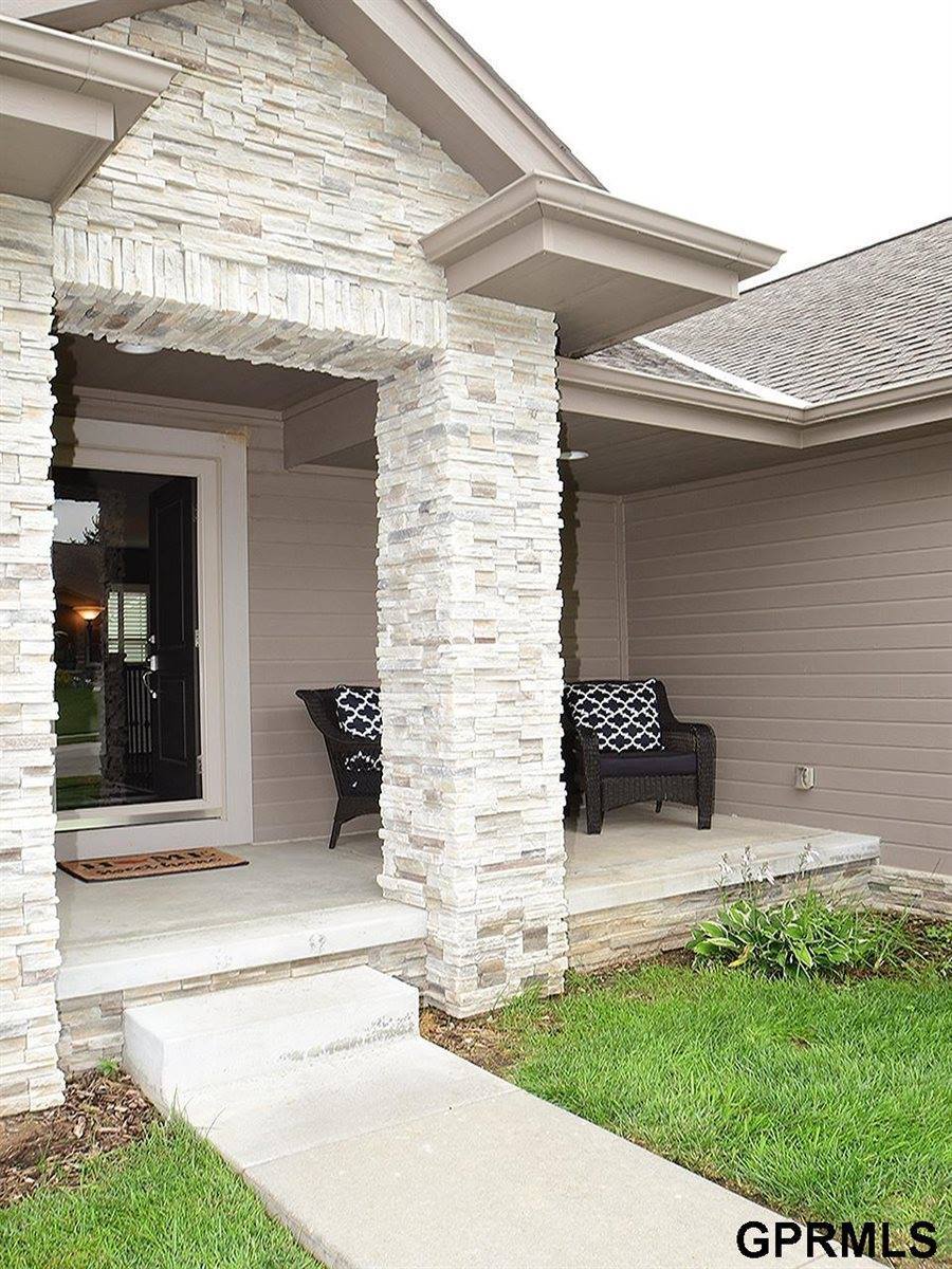 2631 North 165th Avenue, Omaha, NE 68116