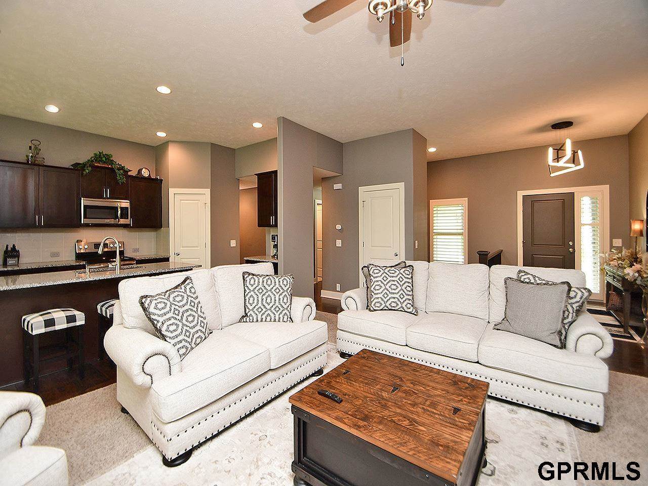 2631 North 165th Avenue, Omaha, NE 68116