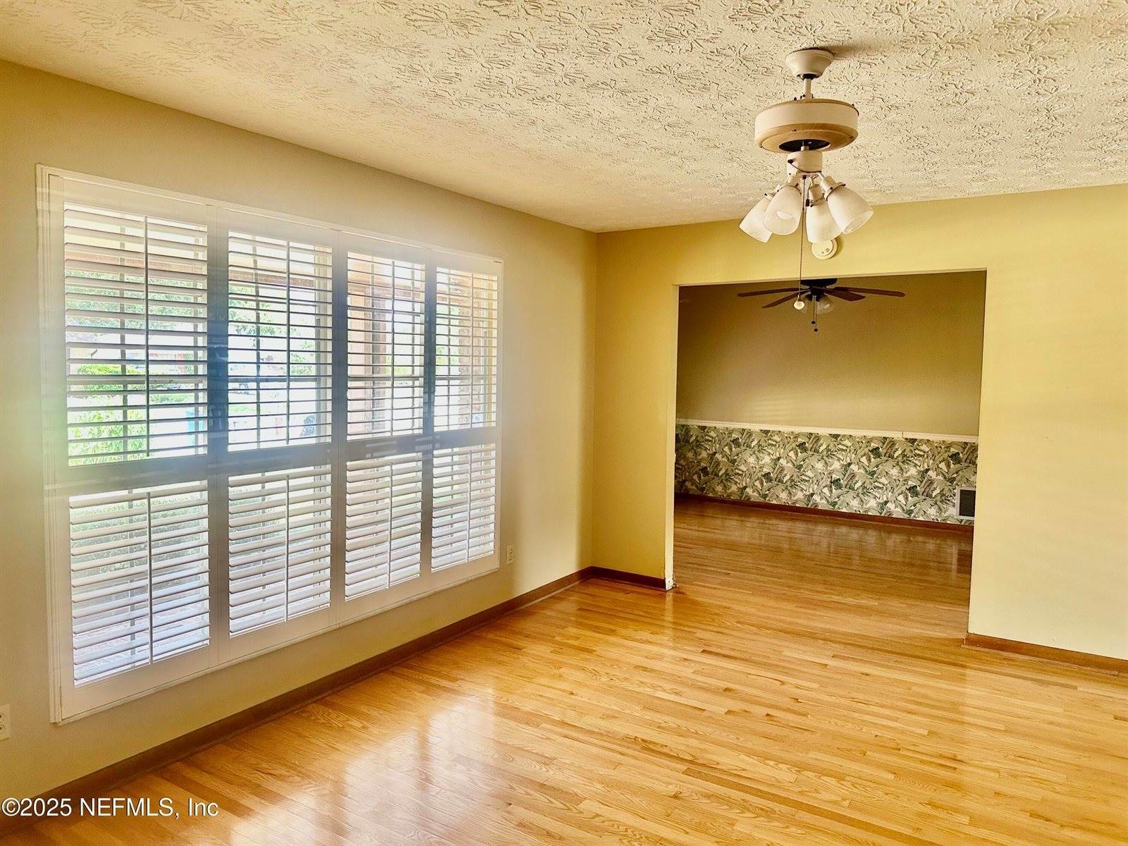 4075 Greenwillow Lane West, Jacksonville, FL 32277