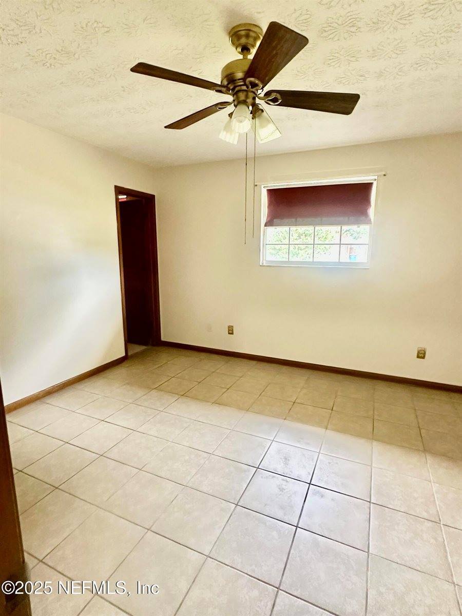 4075 Greenwillow Lane West, Jacksonville, FL 32277