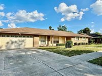 4075 Greenwillow Lane West, Jacksonville, FL 32277