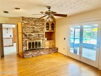 4075 Greenwillow Lane West, Jacksonville, FL 32277