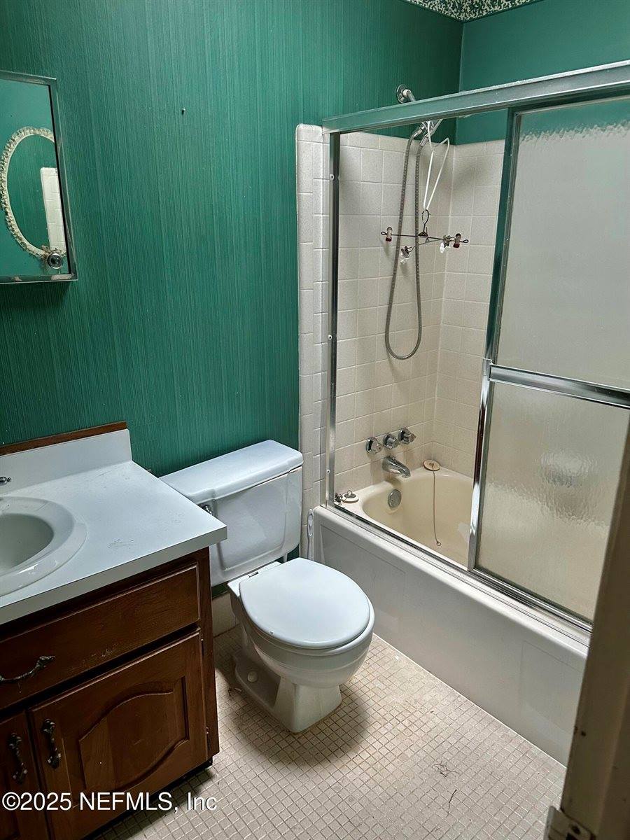 5222 Robert Scott Drive North, Jacksonville, FL 32207