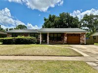 5222 Robert Scott Drive North, Jacksonville, FL 32207