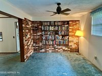 5222 Robert Scott Drive North, Jacksonville, FL 32207