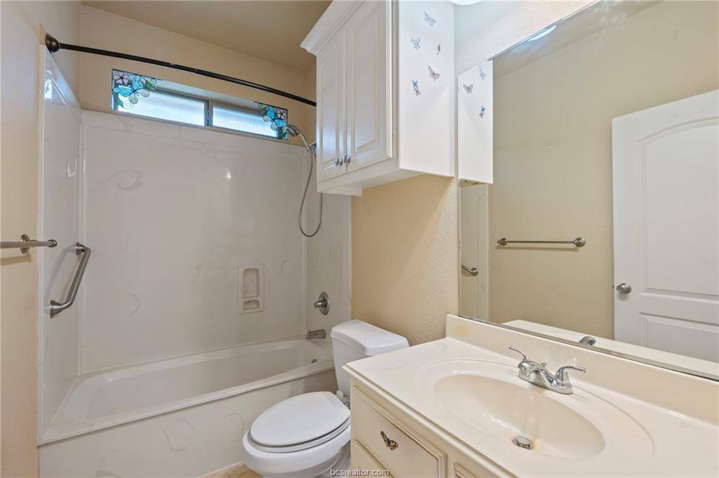 3711 Bridle Court, College Station, TX 77845