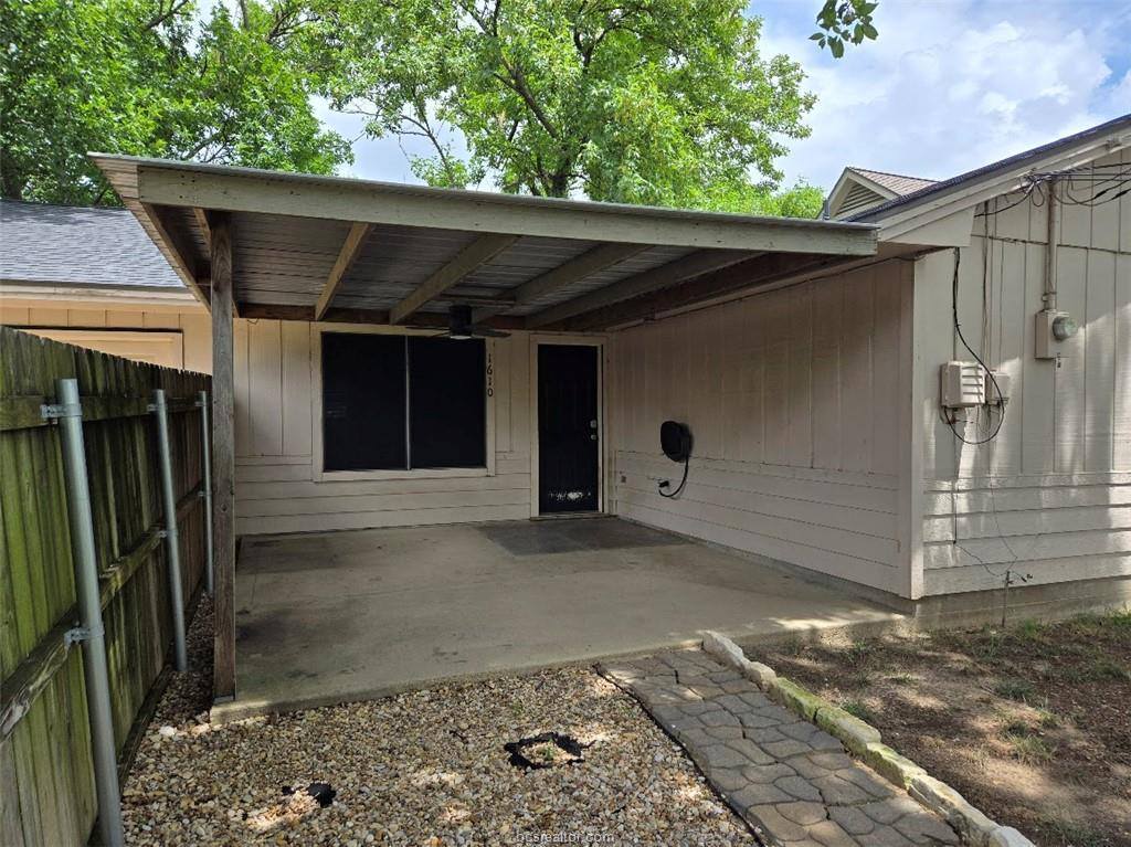 1610 Luza Street, Bryan, TX 77802