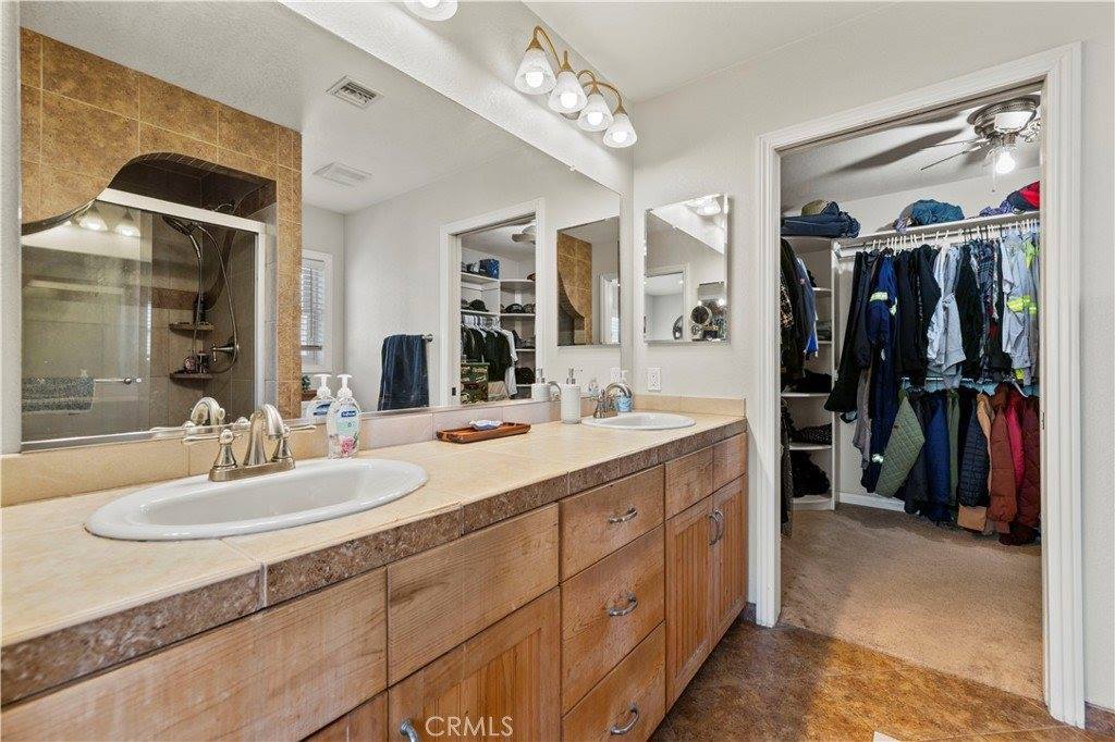 42647 Pinecliff Street, Lake Hughes, CA 93532