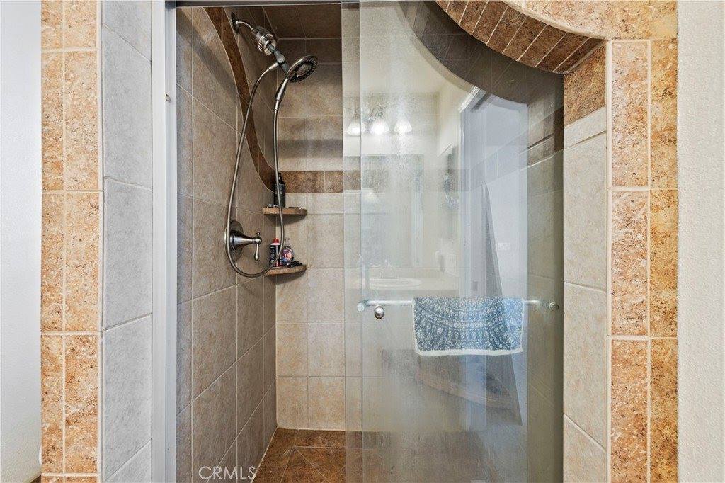 42647 Pinecliff Street, Lake Hughes, CA 93532